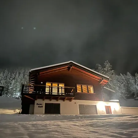 Alpesi faház Snow Ball Panoramic View In The Center Of