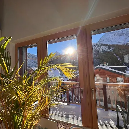 Domek alpejski Snow Ball Panoramic View In The Center Of Saas-Fee